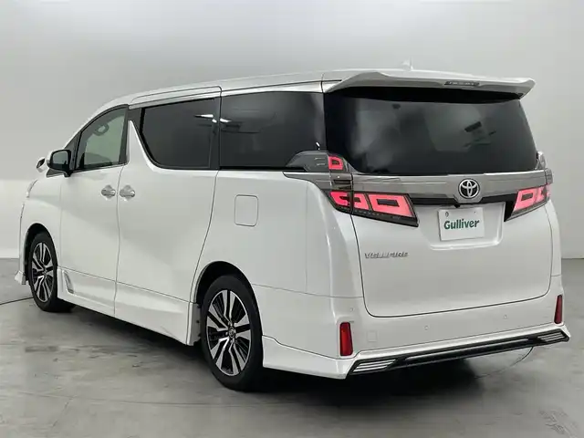 トヨタ ヴェルファイア Z Gエディション 福岡県 2018(平30)年 8.3万km ホワイトパールクリスタルシャイン ＴＲＤエアロ　/後席モニター　/純正１０型ナビ　/バックカメラ　/ビルトインＥＴＣ　/ドラレコ　/ＡＣＣ　/コーナーセンサー　/衝突被害軽減ブレーキ　/レーンキープ　/両側電動スライドドア　/パワーバックドア　/パワーシート