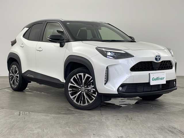 トヨタ ヤリスクロス ハイブリッド Z 兵庫県 2020(令2)年 2万km ブラックマイカ/ホワイトパールクリスタルシャイン 2トーン ・ワンオーナー/・トヨタセーフティセンス/・衝突軽減ブレーキ/・レーンキープアシスト/・レーダークルーズコントロール/・パーキングサポートブレーキ/・純正8型ナビ＆TV＆BT＆USB/・パノラマミックビューモニター/・ブラインドスポットモニター/・ステアリングヒーター/・前席シートヒーター/・ビルトインETC/・前後コーナーセンサー/・前後ドライブレコーダー/・ハーフレザーシート/・ヘッドアップディスプレイ/・AC100V電源/・純正フロアマット/・電子パーキング/・ブレーキホールド/・スマートキー/・スペアキー/・プッシュスタート