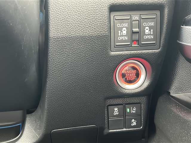ホンダ Ｎ ＢＯＸ カスタム G L ホンダセンシング 千葉県 2019(令1)年 4.2万km ブリリアントスポーティブルーメタリック2トーン ナビAVN110M バックカメラ 両側パワースライドドア ビルトインETC シートヒーター ホンダセンシング ACC CMBS LKAS スマートキー LEDライト オートライト 14インチAW