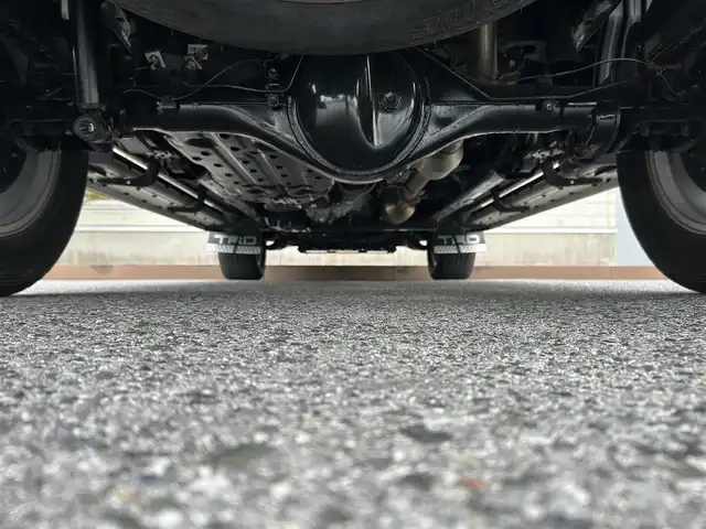 トヨタ ハイラックス Z 滋賀県 2021(令3)年 2.5万km オキサイドブロンズM ディーゼル/4WD(F4)/6速AT/TRDマッドフラップ/airplex製ボンネットガード/クラッツィオ製シートカバー/7インチ社外ナビ【CN-RE07WD】/(FM/AM/CD/DVD/フルセグ/Bluetooth)/ETC/前ドライブレコーダー/バックカメラ/プリクラッシュブレーキアシスト	/レーンキープアシスト	/レーダークルーズコントロール/標識検知機能	/電動格納ミラー/アイドリングストップ/革巻きステアリング/ステアリングスイッチ/オートライト/LEDヘッドライト/フロントフォグ/フルオートエアコン/プッシュスタート/スマートキー/スペアキー/ゴムフロアマット