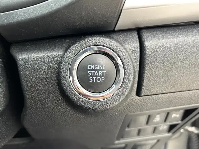 トヨタ ハイラックス Z 滋賀県 2021(令3)年 2.5万km オキサイドブロンズM ディーゼル/4WD(F4)/6速AT/TRDマッドフラップ/airplex製ボンネットガード/クラッツィオ製シートカバー/7インチ社外ナビ【CN-RE07WD】/(FM/AM/CD/DVD/フルセグ/Bluetooth)/ETC/前ドライブレコーダー/バックカメラ/プリクラッシュブレーキアシスト	/レーンキープアシスト	/レーダークルーズコントロール/標識検知機能	/電動格納ミラー/アイドリングストップ/革巻きステアリング/ステアリングスイッチ/オートライト/LEDヘッドライト/フロントフォグ/フルオートエアコン/プッシュスタート/スマートキー/スペアキー/ゴムフロアマット