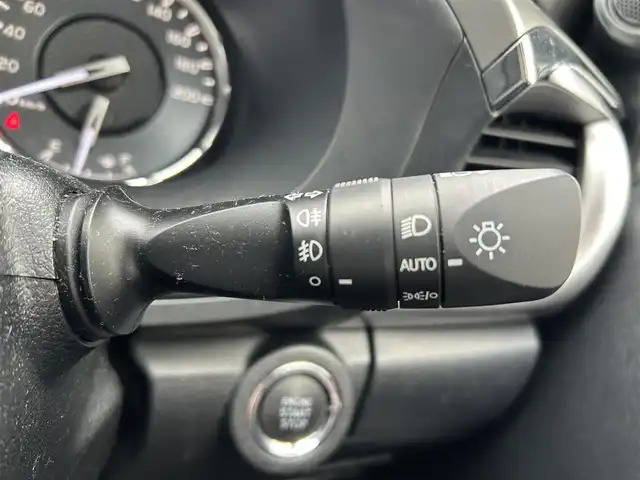 トヨタ ハイラックス Z 滋賀県 2021(令3)年 2.5万km オキサイドブロンズM ディーゼル/4WD(F4)/6速AT/TRDマッドフラップ/airplex製ボンネットガード/クラッツィオ製シートカバー/7インチ社外ナビ【CN-RE07WD】/(FM/AM/CD/DVD/フルセグ/Bluetooth)/ETC/前ドライブレコーダー/バックカメラ/プリクラッシュブレーキアシスト	/レーンキープアシスト	/レーダークルーズコントロール/標識検知機能	/電動格納ミラー/アイドリングストップ/革巻きステアリング/ステアリングスイッチ/オートライト/LEDヘッドライト/フロントフォグ/フルオートエアコン/プッシュスタート/スマートキー/スペアキー/ゴムフロアマット