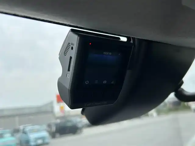 トヨタ ハイラックス Z 滋賀県 2021(令3)年 2.5万km オキサイドブロンズM ディーゼル/4WD(F4)/6速AT/TRDマッドフラップ/airplex製ボンネットガード/クラッツィオ製シートカバー/7インチ社外ナビ【CN-RE07WD】/(FM/AM/CD/DVD/フルセグ/Bluetooth)/ETC/前ドライブレコーダー/バックカメラ/プリクラッシュブレーキアシスト	/レーンキープアシスト	/レーダークルーズコントロール/標識検知機能	/電動格納ミラー/アイドリングストップ/革巻きステアリング/ステアリングスイッチ/オートライト/LEDヘッドライト/フロントフォグ/フルオートエアコン/プッシュスタート/スマートキー/スペアキー/ゴムフロアマット