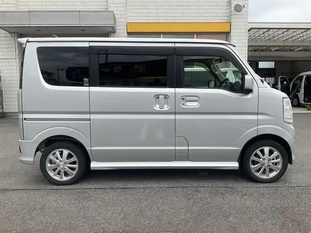 マツダ スクラム ワゴン PZターボ 滋賀県 2015(平27)年 5.6万km シルキーシルバーメタリック 直列3気筒DOHC12バルブICターボ/衝突被害軽減システム /(デュアルカメラブレーキサポート)/車検令和8年6月まで/純正14インチアルミホイール/純正キセノンヘッドライト/・フォグランプ/片側パワースライドドア/純正ナビゲーション/・フルセグTV/・CD/DVD/・Bluetooth/バックカメラ/ステアリングスイッチ/スペアキー/取扱説明書/保証書