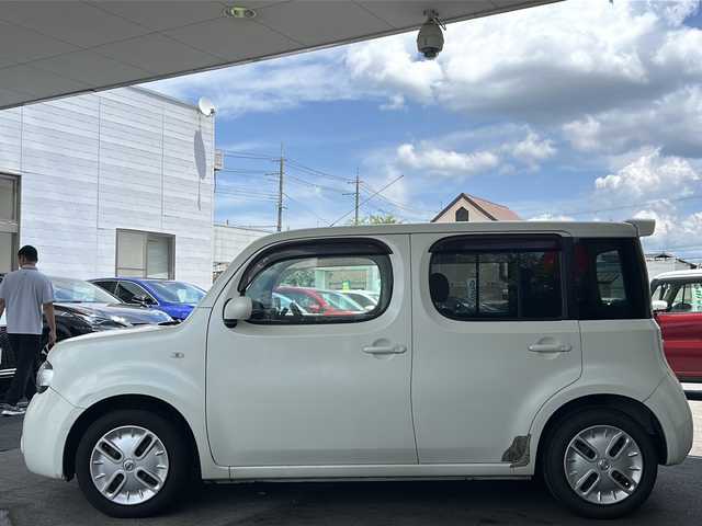 日産 キューブ 15X 京都府 2010(平22)年 4.6万km ホワイトパール ワンオーナー車/純正ナビ(MP310-W)/ワンセグTV/Bluetooth Audio/CD/DVD/バックカメラ/ETC/電格ミラー/純正ドアバイザー/純正フロアマット/保証書/取扱説明書/スペアキー