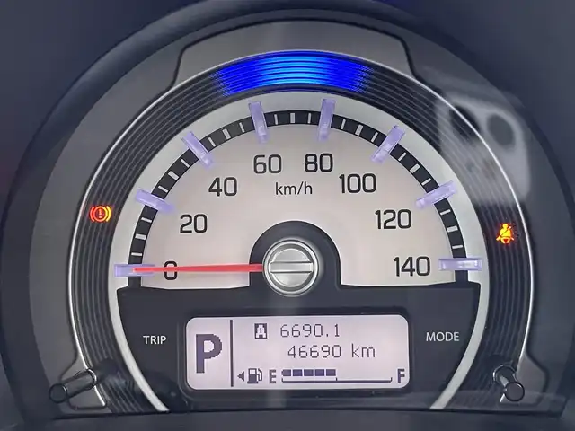 スズキ ハスラー X 茨城県 2018(平30)年 4.7万km フェニックスレッドパール/ブルーイッシュブラックパール 純正ナビ（DISC/SD/iPod/TV/USB/FM/AM/Bluetooth接続）/アイドリングストップ/ETC/全方位カメラ/純正フロアマット/シートヒーター/社外15インチアルミ/サマータイヤ付/ステアリングリモコン/グリップコントロール/ダウンヒルアシスト/ドアバイザー/横滑り防止装置/LEDヘッドライト/レーンキープアシスト/オートライト