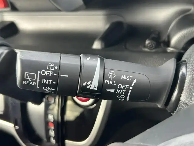 ホンダ Ｎ ＢＯＸ G Lパッケージ 熊本県 2017(平29)年 5.5万km ブリティッシュグリーンP 社外ナビ/・AM/FM/CD/DVD/USB/iPod/AUX/BT/横滑り防止機能/衝突被害軽減システム/アイドリングストップ/シティ・ブレーキ・アクティブ・システム/サイドカーテンエアバッグシステム/ステアリングリモコン/オートライト/電動格納ミラー/・ウィンカーミラー/ドアバイザー/純正ETC/社外フロアマット/両側パワースライドドア/ベンチシート/フルフラットシート/スマートキー/・スペアキー