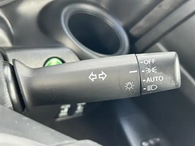 ホンダ Ｎ ＢＯＸ G Lパッケージ 熊本県 2017(平29)年 5.5万km ブリティッシュグリーンP 社外ナビ/・AM/FM/CD/DVD/USB/iPod/AUX/BT/横滑り防止機能/衝突被害軽減システム/アイドリングストップ/シティ・ブレーキ・アクティブ・システム/サイドカーテンエアバッグシステム/ステアリングリモコン/オートライト/電動格納ミラー/・ウィンカーミラー/ドアバイザー/純正ETC/社外フロアマット/両側パワースライドドア/ベンチシート/フルフラットシート/スマートキー/・スペアキー