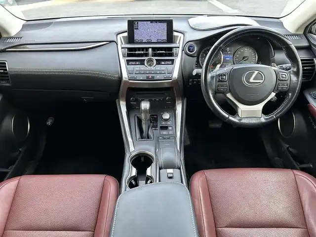レクサス ＮＸ 300h バージョンL 静岡県 2015(平27)年 8.3万km スターライトブラックガラスフレーク 純正ナビ　/・フルセグＴＶ　/・Ｂｌｕｅｔｏｏｔｈ接続　/・ＤＶＤ再生　/追従クルコン/電動パーキングブレーキ/オートブレーキホールド/全方位カメラ　/ＢＳＭ　/ＡＣ１００Ｖ電源　/プッシュスタート　/スマートキー　/スペアキー　/前席シートＨ・エアシート　/ステアリングヒーター/パワーバックドア/電動チルト＆テレスコピック/全席パワーシート/D席シートメモリー