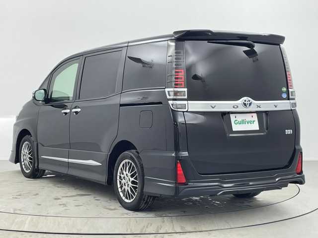 トヨタ ヴォクシー ハイブリッド ZS 煌Ⅲ 熊本県 2021(令3)年 3.9万km ブラック 純正７型ナビ　型式：ＮＳＺＴ－Ｗ６８Ｔ/（ＦＭ／ＡＭ／ＢＴ／ＣＤ／ＤＶＤ／ＵＳＢ）/モデリスタエアロ/ハーフレザーシート/シートヒーター/両側パワースライドドア/純正アルミホイール/前後コーナーセンサー/トヨタセーフティセンス/ＬＥＤヘッドライト/フロントフォグ