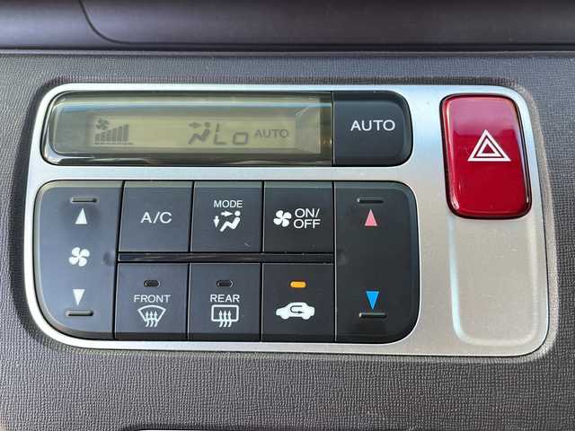 ホンダ Ｎ ＯＮＥ プレミアム Lパッケージ 鳥取県 2013(平25)年 10.3万km クリスタルブラックパール スマートフォン連動ディスプレイオーディオ/バックカメラ/ＥＴＣ/Bluetooth　ＣＤ　ＵＳＢ　ＨＤＭＩ/スマートキー/スペアキー/フロアマット/ドアバイザー/ＨＩＤライト/フォグランプ/14インチアルミ/新車保証書/取扱説明書
