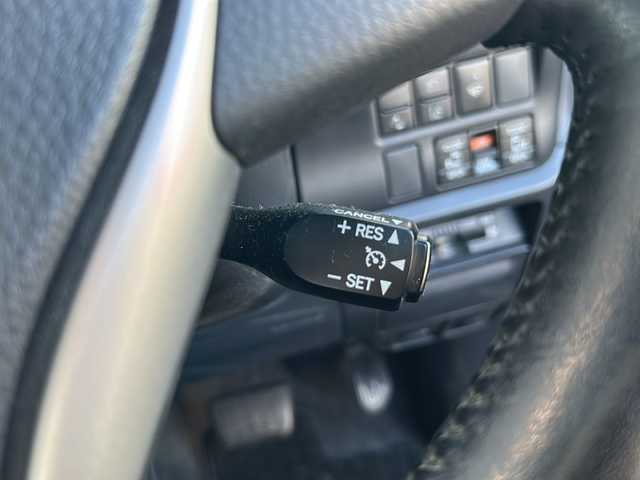 トヨタ ヴォクシー ZS 煌 沖縄県 2018(平30)年 4.5万km ブラッキッシュアゲハガラスフレーク 純正ナビ　/（ＡＭ／ＦＭ／ＣＤ／ＤＶＤ／ＢＴ）　/フルセグＴＶ　/バックモニター　/後席モニター　/両側パワスラ　/クルーズコントロール　/レーンキープアシスト　/純正フロアマット　/衝突軽減　/ＥＴＣ/スマートキー/横滑り防止/オートライト