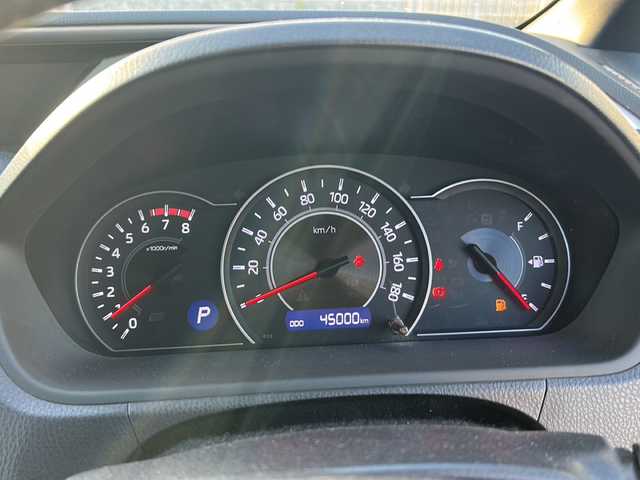 トヨタ ヴォクシー ZS 煌 沖縄県 2018(平30)年 4.5万km ブラッキッシュアゲハガラスフレーク 純正ナビ　/（ＡＭ／ＦＭ／ＣＤ／ＤＶＤ／ＢＴ）　/フルセグＴＶ　/バックモニター　/後席モニター　/両側パワスラ　/クルーズコントロール　/レーンキープアシスト　/純正フロアマット　/衝突軽減　/ＥＴＣ/スマートキー/横滑り防止/オートライト