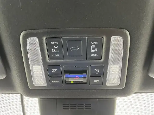 トヨタ ヴォクシー S－Z 埼玉県 2023(令5)年 1.6万km アティチュードブラックマイカ モデリスタフルエアロ/純正10.5インチナビ/ CD DVD 地デジTV Bluetooth HDMI/バックカメラ/純正12.3インチフリップダウンモニター/快適利便パッケージ/トヨタセーフティセンス/プリクラッシュセーフティ/レーダークルーズコントロール/レーンディパーチャーアラート/クリアランスソナー /シートヒーター /LEDオートライト/ETC2.0