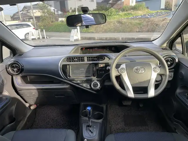 トヨタ アクア S 富山県 2016(平28)年 4.9万km フレッシュグリーンマイカメタリック