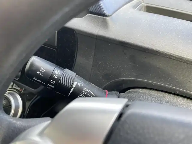 トヨタ アクア S 富山県 2016(平28)年 4.9万km フレッシュグリーンマイカメタリック