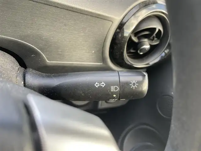 トヨタ アクア S 富山県 2016(平28)年 4.9万km フレッシュグリーンマイカメタリック