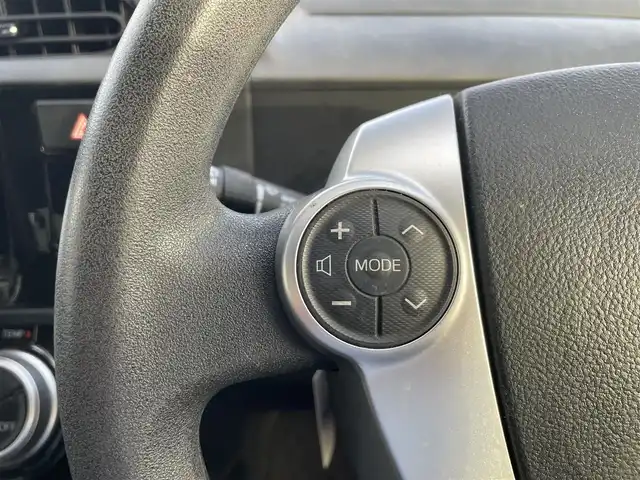 トヨタ アクア S 富山県 2016(平28)年 4.9万km フレッシュグリーンマイカメタリック