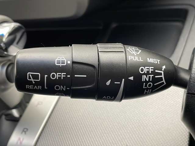 ホンダ フリード ハイブリット ジャストセレクション 宮崎県 2013(平25)年 9.8万km パープル 禁煙車/社外メモリーナビ/CD DVD フルセグTV/バックカメラ/クルーズコントロール/両側パワースライドドア/革巻きステアリング/黒ハーフレザー調シート/スマートキー/電動格納ミラー/オートライト/ETC/純正アルミホイール/カラーコード　パシフィックブルーパールPB６８P