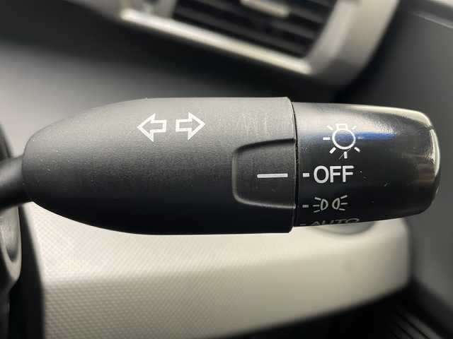 ホンダ フリード ハイブリット ジャストセレクション 宮崎県 2013(平25)年 9.8万km パープル 禁煙車/社外メモリーナビ/CD DVD フルセグTV/バックカメラ/クルーズコントロール/両側パワースライドドア/革巻きステアリング/黒ハーフレザー調シート/スマートキー/電動格納ミラー/オートライト/ETC/純正アルミホイール/カラーコード　パシフィックブルーパールPB６８P