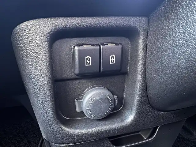 スズキ ソリオ バンディット HV MV 千葉県 2021(令3)年 1.3万km ピュアホワイトP デュアルブレーキサポートシステム/衝突軽減ブレーキ/レーダークルーズコントロール/レーンキープアシスト/コーナーセンサー/純正8インチナビ/フルセグTV/Bluetooth/バックカメラ/両側電動スライドドア/シートヒーター/アイドリングストップ/純正15インチAW/LEDライト/スマートキー/保証書・取説