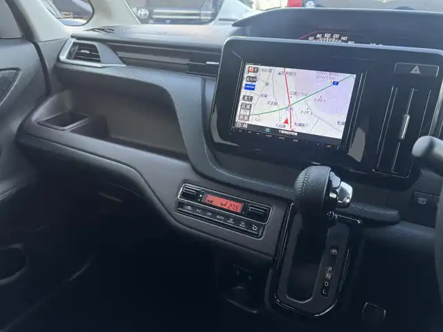 スズキ ソリオ バンディット HV MV 千葉県 2021(令3)年 1.3万km ピュアホワイトP デュアルブレーキサポートシステム/衝突軽減ブレーキ/レーダークルーズコントロール/レーンキープアシスト/コーナーセンサー/純正8インチナビ/フルセグTV/Bluetooth/バックカメラ/両側電動スライドドア/シートヒーター/アイドリングストップ/純正15インチAW/LEDライト/スマートキー/保証書・取説