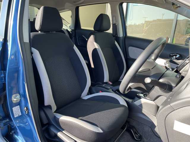 日産 ノート e－パワー X 愛知県 2020(令2)年 4.9万km シャイニングブルー 純正ナビ/バックカメラ/コーナーセンサー/純正アルミホイール/LEDヘッドライト/オートマチックハイビーム/ETC/衝突軽減システム/ワンセグ/CD DVD/Bluetooth/ステアリングスイッチ/スマートキー/プッシュスタート