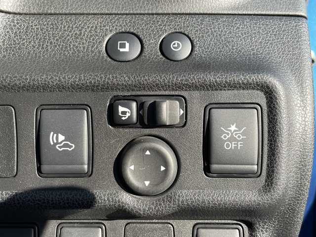 日産 ノート e－パワー X 愛知県 2020(令2)年 4.9万km シャイニングブルー 純正ナビ/バックカメラ/コーナーセンサー/純正アルミホイール/LEDヘッドライト/オートマチックハイビーム/ETC/衝突軽減システム/ワンセグ/CD DVD/Bluetooth/ステアリングスイッチ/スマートキー/プッシュスタート