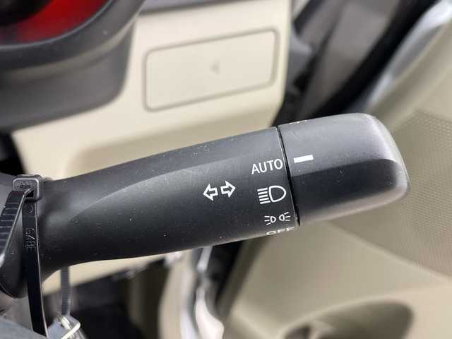 ダイハツ ムーヴ X SA 三重県 2013(平25)年 4.3万km ブライトシルバーメタリック /禁煙車//純正オーディオ//衝突被害軽減ブレーキ//ETC//プッシュスタート//ミラー型ドライブレコーダー（前方）//電動格納ミラー//純正14インチAW//スマートキー