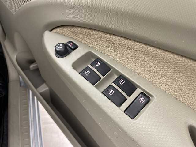 ダイハツ ムーヴ X SA 三重県 2013(平25)年 4.3万km ブライトシルバーメタリック /禁煙車//純正オーディオ//衝突被害軽減ブレーキ//ETC//プッシュスタート//ミラー型ドライブレコーダー（前方）//電動格納ミラー//純正14インチAW//スマートキー