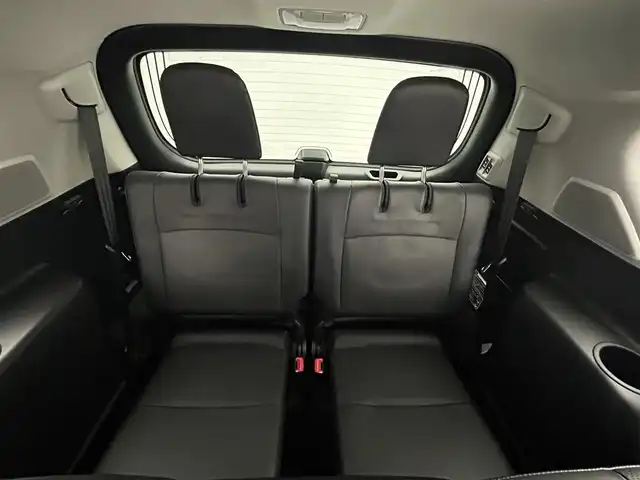 トヨタ ランドクルーザー プラド TX Lパッケージ マットブラED 福井県 2023(令5)年 0.5万km ホワイトパールクリスタルシャイン 4WD/セーフティセンス/・プリクラッシュセーフティ/　・レーンディパーチャーアラート/　・ダプティブハイビームシステム/　・レーダークルーズコントロール/　・オートマチックハイビーム/サンルーフ/純正メモリナビ/　BT/フルセグTV/全方位カメラ/LEDオートライト/フォグランプ/レザーシート/シートヒーター/エアシート/パワーシート/純正18インチアルミホイール/スマートキー/ビルトインETC2.0
