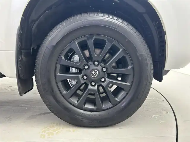 トヨタ ランドクルーザー プラド TX Lパッケージ マットブラED 福井県 2023(令5)年 0.5万km ホワイトパールクリスタルシャイン 4WD/セーフティセンス/・プリクラッシュセーフティ/　・レーンディパーチャーアラート/　・ダプティブハイビームシステム/　・レーダークルーズコントロール/　・オートマチックハイビーム/サンルーフ/純正メモリナビ/　BT/フルセグTV/全方位カメラ/LEDオートライト/フォグランプ/レザーシート/シートヒーター/エアシート/パワーシート/純正18インチアルミホイール/スマートキー/ビルトインETC2.0