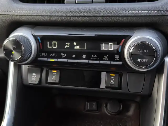 トヨタ ＲＡＶ４ G Zパッケージ 鹿児島県 2020(令2)年 6.8万km アティチュードブラックマイカ レーダークルーズコントロール　/前後ドライブレコーダー　/ビルトインＥＴＣ　/モデリスタフルエアロ　/デジタルインナーミラー　/Ｄ＋Ｎ席シートヒーター　/Ｄ席パワーシート　/シートメモリー　/ステアリングヒーター/純正SDナビ(NSZT-Y68T)/プリクラッシュセーフティ/レーントレーシングアシスト/トヨタセーフティセンス/Bluetoothオーディオ/純正アルミホイール(19インチ)/ルーフレール/横滑り防止装置/盗難防止装置/前後コーナーセンサー/プッシュスタート/スマートキー/エアバッグ(W＋サイド)