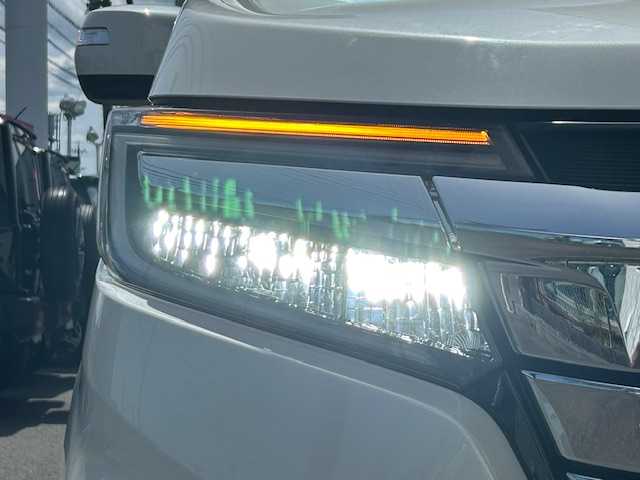 ホンダ ステップワゴン スパーダ ハイブリッド G ホンダセンシング 静岡県 2018(平30)年 6.3万km プラチナホワイトパール ディスプレイオーディオ/ワンオーナー/フルセグTV/バックカメラ/プッシュスタート/クルーズコントロール/両側パワースライドドア/ビルトインETC/ステアリングスイッチ/前方ドライブレコーダー/純正AW/純正フロアマット