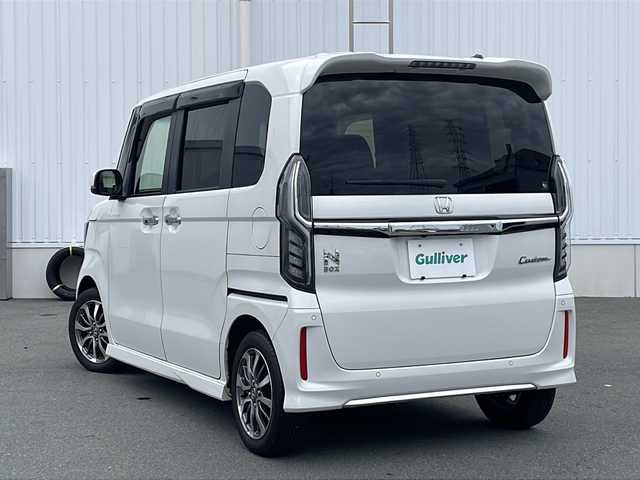ホンダ Ｎ ＢＯＸ カスタム L 三重県 2021(令3)年 4.9万km プラチナホワイトパール プッシュスタート/電動格納ミラー/片側電動ドア/レーンキープアシスト/ETC/衝突軽減ブレーキ/レーダークルーズコントロール/ステアリングスイッチ/横滑り防止/コーナーセンサー/シートヒーター(前席)/オートライト/arrozzeria8型ナビ(AM/FM/CD/DVD/TV/BT)/フルセグTV/バックカメラ/USB入力端子2か所/リアサンシェード/スペアキー/純正フロアマット/禁煙車