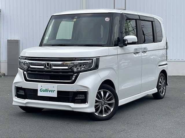 ホンダ Ｎ ＢＯＸ カスタム L 三重県 2021(令3)年 4.9万km プラチナホワイトパール プッシュスタート/電動格納ミラー/片側電動ドア/レーンキープアシスト/ETC/衝突軽減ブレーキ/レーダークルーズコントロール/ステアリングスイッチ/横滑り防止/コーナーセンサー/シートヒーター(前席)/オートライト/arrozzeria8型ナビ(AM/FM/CD/DVD/TV/BT)/フルセグTV/バックカメラ/USB入力端子2か所/リアサンシェード/スペアキー/純正フロアマット/禁煙車