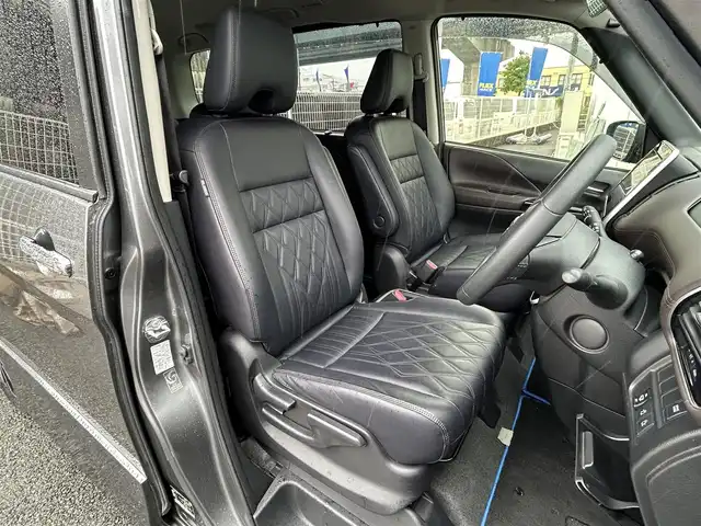 日産 セレナ e－パワー ハイウェイスター G 福岡県 2020(令2)年 4万km ダークメタルグレー 純正10型SDナビ（フルセグTV/CD/DVD/BT）アラウンドビューモニタープロパイロットフリップダウンモニターエマージェンシーブレーキコーナーセンサー両側パワスラドラレコETCデジタルインナーミラーオートホールド純正LEDヘッドライト純正フロアマット純正アルミホイールスマートキープッシュスタート