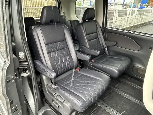 日産 セレナ e－パワー ハイウェイスター G 福岡県 2020(令2)年 4万km ダークメタルグレー 純正10型SDナビ（フルセグTV/CD/DVD/BT）アラウンドビューモニタープロパイロットフリップダウンモニターエマージェンシーブレーキコーナーセンサー両側パワスラドラレコETCデジタルインナーミラーオートホールド純正LEDヘッドライト純正フロアマット純正アルミホイールスマートキープッシュスタート