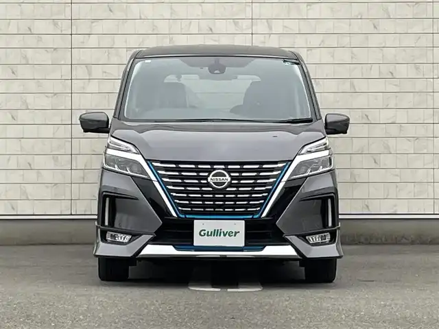 日産 セレナ e－パワー ハイウェイスター G 福岡県 2020(令2)年 4万km ダークメタルグレー 純正10型SDナビ（フルセグTV/CD/DVD/BT）アラウンドビューモニタープロパイロットフリップダウンモニターエマージェンシーブレーキコーナーセンサー両側パワスラドラレコETCデジタルインナーミラーオートホールド純正LEDヘッドライト純正フロアマット純正アルミホイールスマートキープッシュスタート