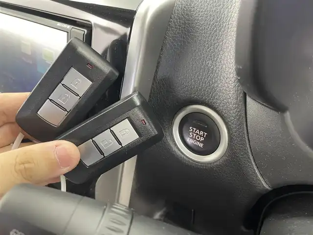 日産 デイズ ハイウェイスターX 群馬県 2018(平30)年 1.2万km チタニウムグレーメタリック 純正７インチナビ　アラウンドビューモニター　ＬＥＤライト　ＡＨＢ　ベンチシート　純正１４インチＡＷ　ステアリングリモコン　ドライブレコーダー　ＥＴＣ　スマートキー　横滑り防止　盗難防止装置　禁煙車