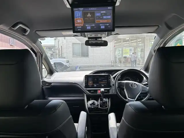 トヨタ ヴォクシー ZS 煌Ⅲ 兵庫県 2020(令2)年 5.2万km ブラック ワンオーナー/ALPINE11インチナビ/フルセグTV/CD/DVD/BT/FM/AM/バックカメラ/ETC/プリクラッシュセーフティ/レーンディパーチャーアラート/オートマチックハイビーム/両側パワースライドドア/ALPINEフリップダウンモニター/LEDヘッドライト/フォグランプ/オートライト/前後クリアランスソナー/電格ミラー/プッシュスタート/ハーフレザーシート/ISOFIX/ドアバイザー/フロアマット/スペアキー1本/新車時保証書