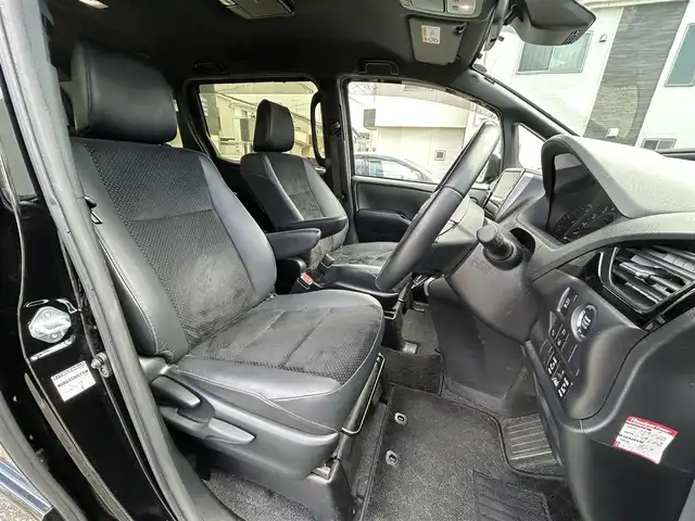 トヨタ ヴォクシー ZS 煌Ⅲ 兵庫県 2020(令2)年 5.2万km ブラック ワンオーナー/ALPINE11インチナビ/フルセグTV/CD/DVD/BT/FM/AM/バックカメラ/ETC/プリクラッシュセーフティ/レーンディパーチャーアラート/オートマチックハイビーム/両側パワースライドドア/ALPINEフリップダウンモニター/LEDヘッドライト/フォグランプ/オートライト/前後クリアランスソナー/電格ミラー/プッシュスタート/ハーフレザーシート/ISOFIX/ドアバイザー/フロアマット/スペアキー1本/新車時保証書