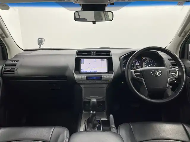 トヨタ ランドクルーザー プラド TX 群馬県 2019(平31)年 6.2万km ブラック サンルーフ/トヨタセーフティセンス/LDA/PCS/AHB/クリアランスソナー/純正９インチSDナビ/CD/DVD/Sd/Bluetooth/フルセグTV/バックカメラ/レーダークルーズコントロール/ステアリングリモコン/オートライト/LEDヘッドライト/LEDフォグライト/ウィンカーミラー/電格ミラー/社外AW/ETC/革巻きステアリング/レザー調シートカバー/社外マット/プッシュスタート/スマートキー/ルーフレール