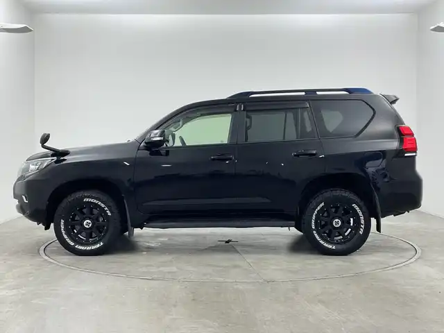 トヨタ ランドクルーザー プラド TX 群馬県 2019(平31)年 6.2万km ブラック サンルーフ/トヨタセーフティセンス/LDA/PCS/AHB/クリアランスソナー/純正９インチSDナビ/CD/DVD/Sd/Bluetooth/フルセグTV/バックカメラ/レーダークルーズコントロール/ステアリングリモコン/オートライト/LEDヘッドライト/LEDフォグライト/ウィンカーミラー/電格ミラー/社外AW/ETC/革巻きステアリング/レザー調シートカバー/社外マット/プッシュスタート/スマートキー/ルーフレール