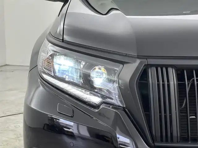 トヨタ ランドクルーザー プラド TX Lパッケージ マットブラED 福岡県 2023(令5)年 2.7万km ブラック サンルーフ　/純正ナビ／フルセグＴＶ　/バックカメラ　/ＥＴＣ２．０　/前後ドラレコ　/レーダークルコン　/コーナーセンサー　/衝突軽減　/レーンキープ　/ＰＫＳＢ　/シートベンチレーション／ヒーター　/純正１８インチＡＷ