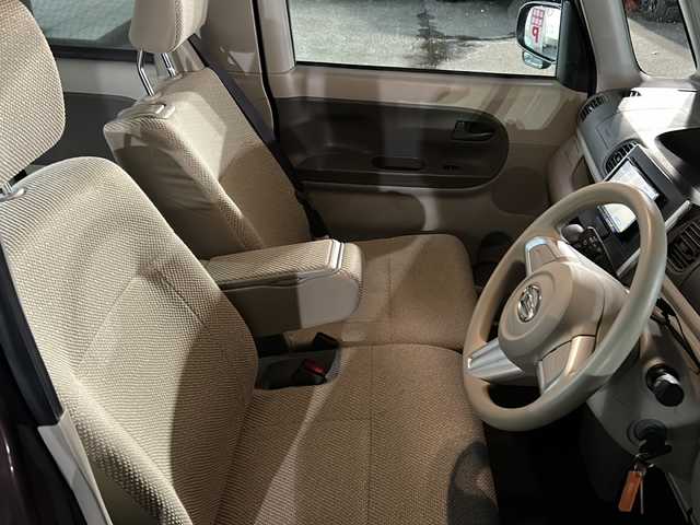 ダイハツ タント L 秋田県 2015(平27)年 3.2万km プラムブラウンクリスタルマイカ ・４WD/・社外ナビ/・ワンセグTV/・CD、DVD再生可能/・Bluetooth/・バックカメラ/・横滑り防止装置/・社外フロアマット/・リモコンキー/・ハロゲンライト/・冬タイヤ積込み