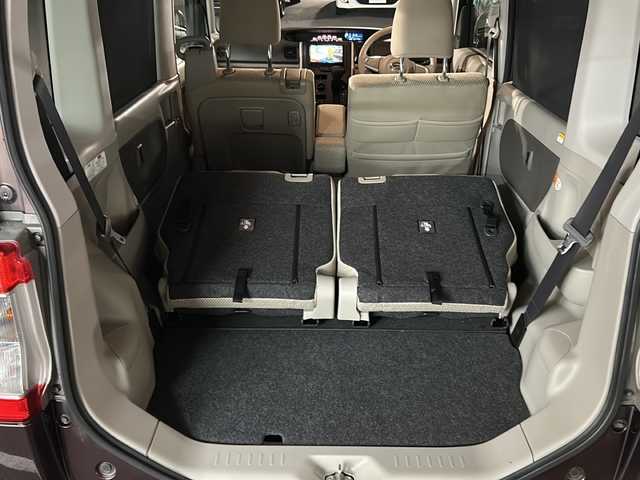 ダイハツ タント L 秋田県 2015(平27)年 3.2万km プラムブラウンクリスタルマイカ ・４WD/・社外ナビ/・ワンセグTV/・CD、DVD再生可能/・Bluetooth/・バックカメラ/・横滑り防止装置/・社外フロアマット/・リモコンキー/・ハロゲンライト/・冬タイヤ積込み