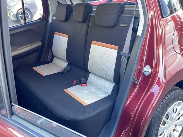 ダイハツ ブーン シルク SAⅢ 愛媛県 2018(平30)年 0.8万km ファイアークォーツレッドM ワンオーナー/純正SDナビ/・フルセグ/BT/CD/DVD/全方位カメラ/ドライブレコーダー/スマートアシストIII/-衝突警報機能・衝突回避支援ブレーキ機能/-AT誤発進抑制制御機能（前方・後方）/-先行車発進お知らせ機能/-ハイビームアシスト/-コーナーセンサー/アイドリングストップ/LEDヘッドライト/プッシュスタート/ステアリングスイッチ/純正フロアマット/ドアバイザー