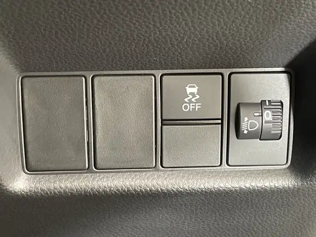 ホンダ フィット e:HEVホーム 栃木県 2024(令6)年 0.7万km クリスタルブラックパール SDナビ/（CD/DVD/Bluetooth/USB/フルセグTV）/バックカメラ/衝突軽減ブレーキ/前後コーナーセンサー/ビルトインETC/オートライト/LEDヘッドライト/横滑り防止装置/スマートキー/プッシュスタート/電動格納ミラー/純正フロアマット