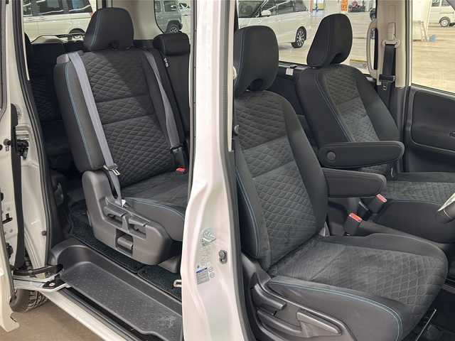 日産 セレナ ライダー 道央・札幌 2016(平28)年 4.5万km ブリリアントホワイトパール ワンオーナー//メモリナビ//フルセグテレビ//バックカメラ//クルーズコントロール//プッシュスタート//両側パワースライドドア//ETC